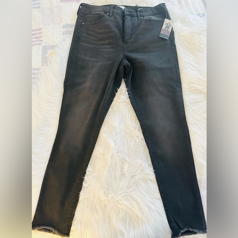 Sofia Vergara Skinny Ankle Jeans